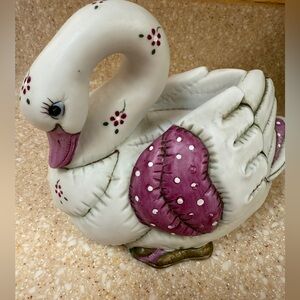 Lefton Vintage 1988 White and Purple Ceramic Swan Art Decor